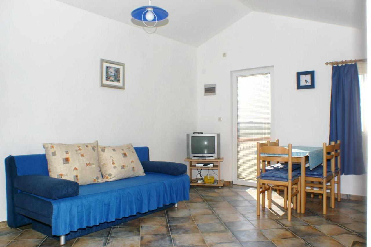 Family Friendly Seaside Apartments Vlasici, Pag - 4319 Екстер'єр фото